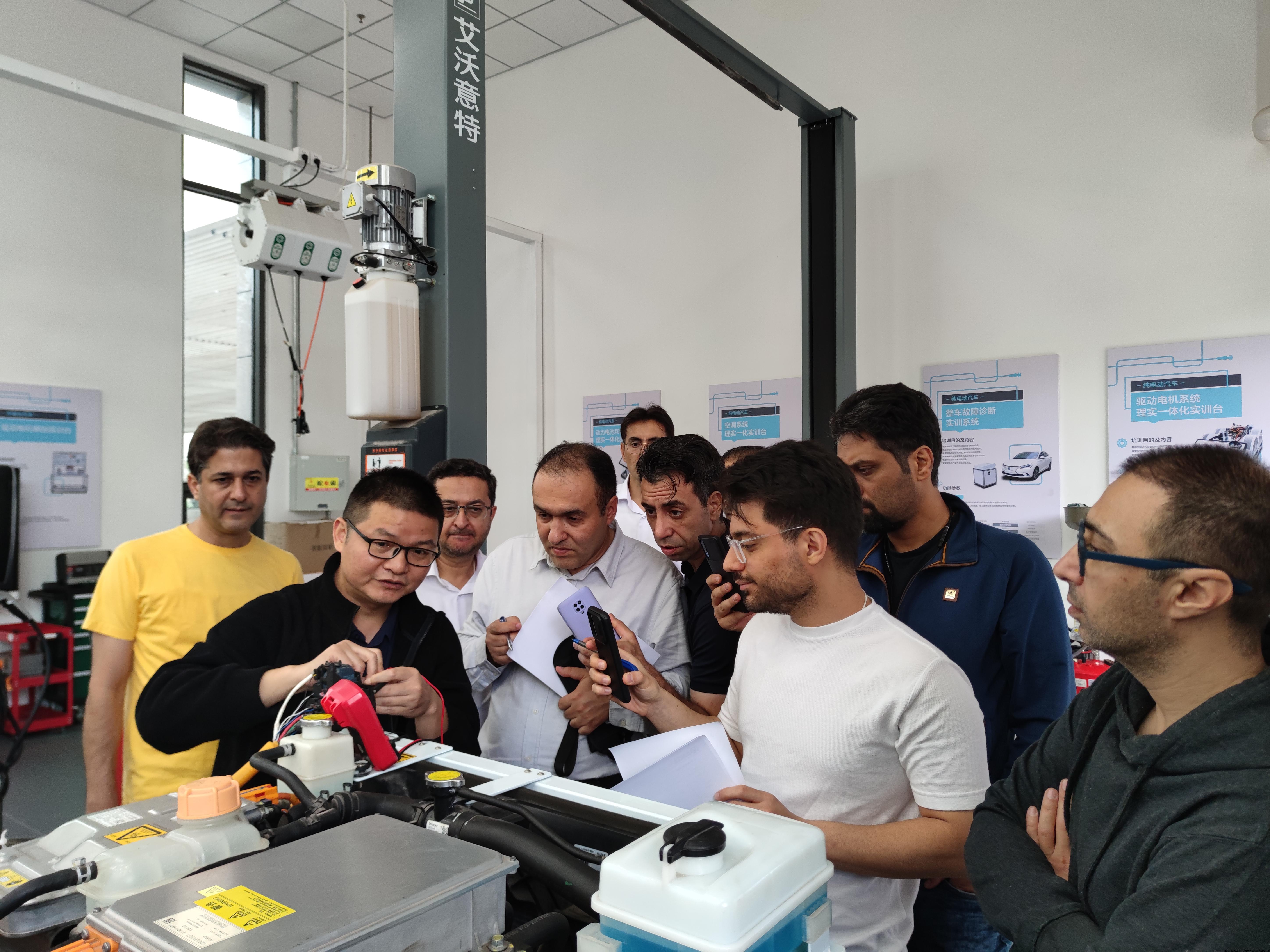 教师指导.jpg 教师指导.jpg