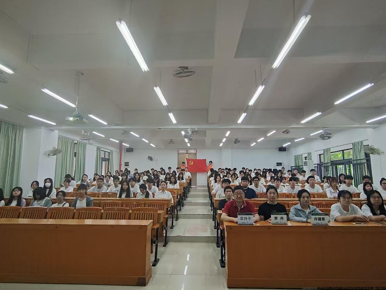 图4：合影留念.jpg