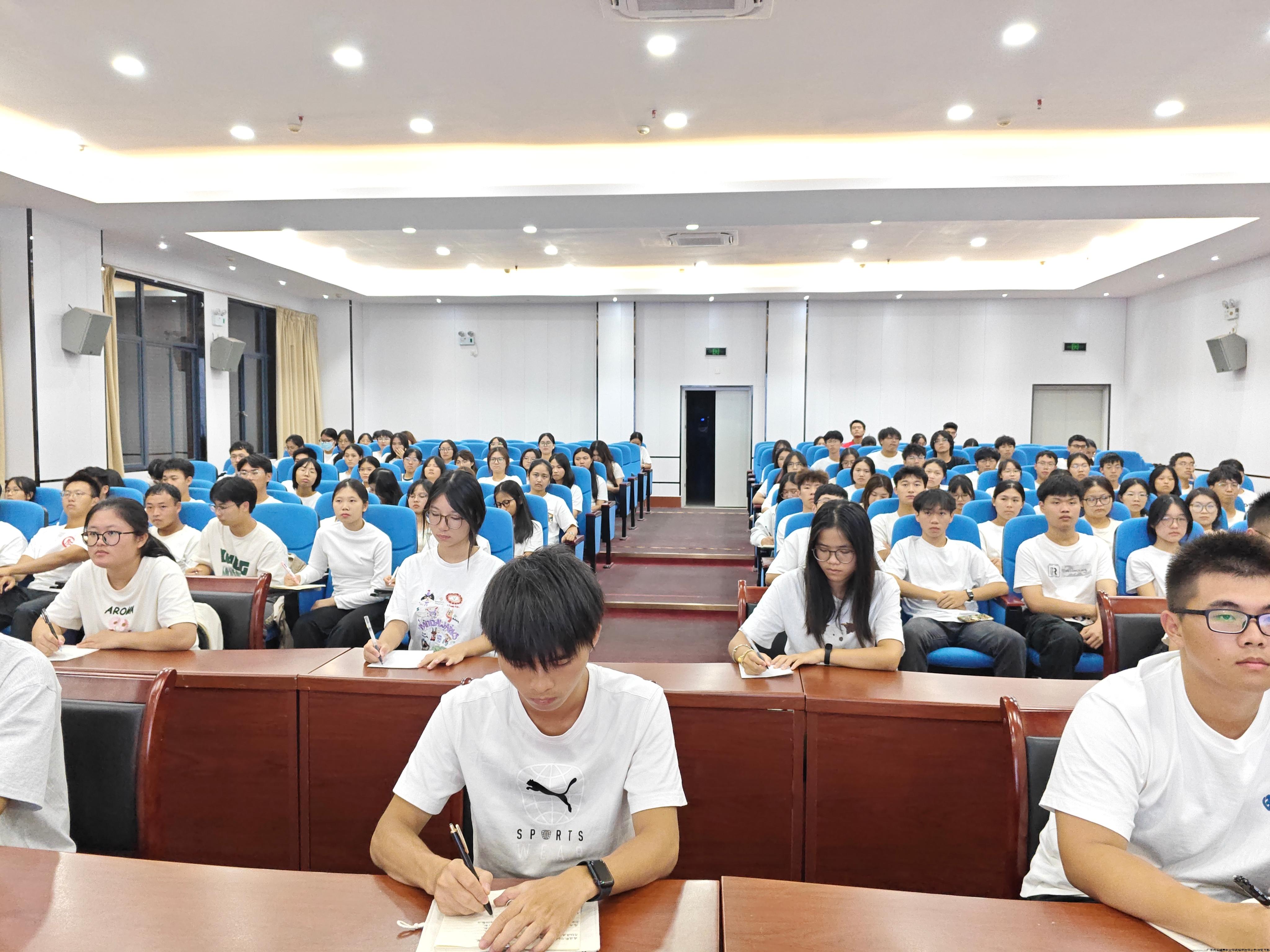 a98d9159ae0aa0c1d7d3615a620a7c2(1).jpg a98d9159ae0aa0c1d7d3615a620a7c2(1).jpg