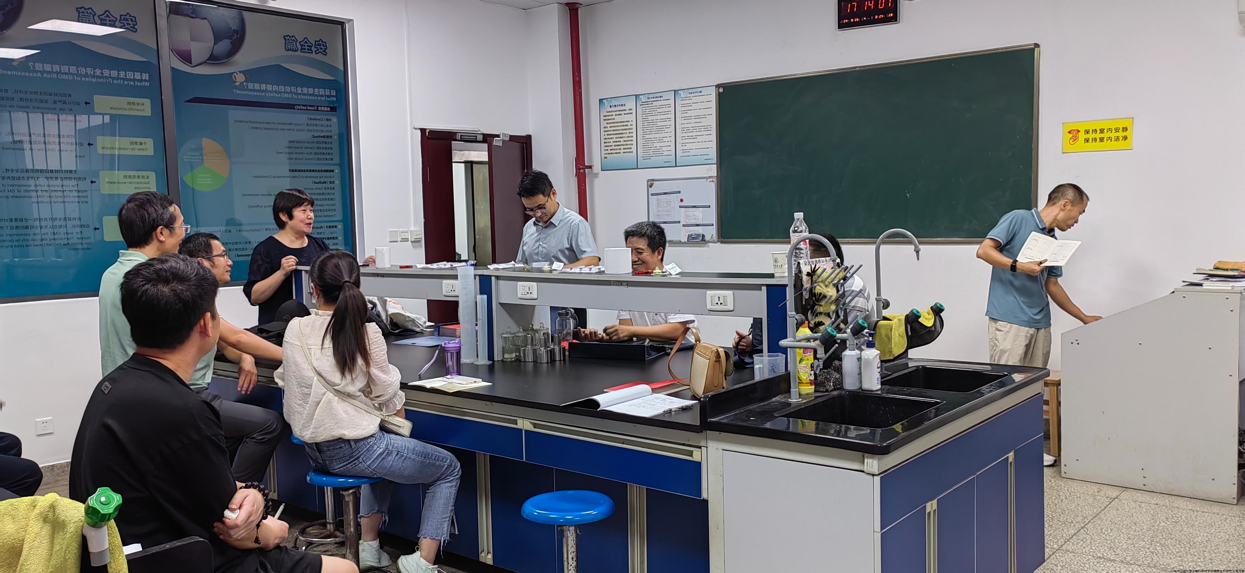 照片2.jpg 照片2.jpg