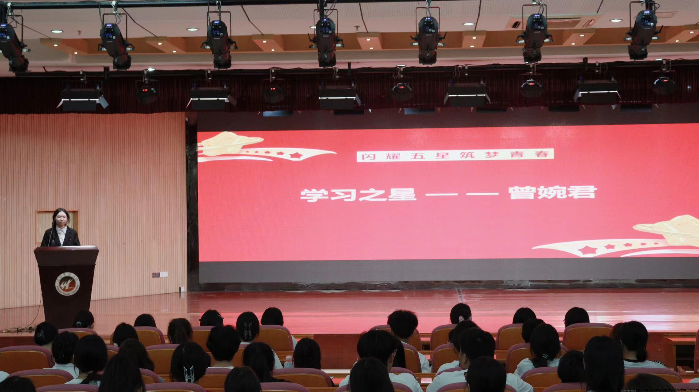 活动照片(6).jpg 活动照片(6).jpg